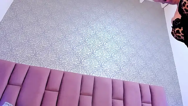 DianaRed  online show from July 12, 2026, 8:44 pm