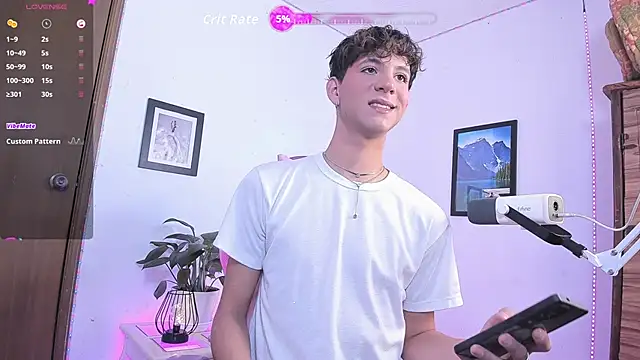 EthanRoss1 online show from April 30, 2026, 10:14 pm