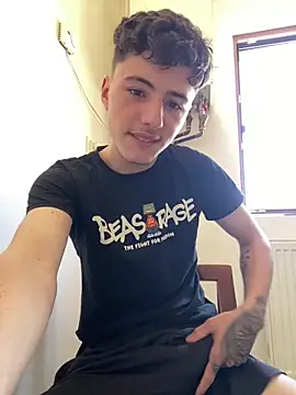 denysio89 online show from May 26, 2026, 7:59 am