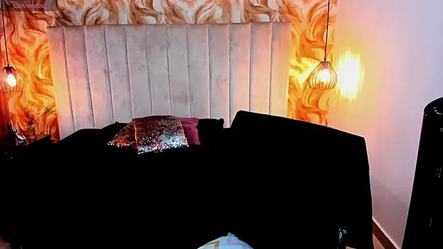 Snapshot of ChloeSmith9 chatting on June 11, 2026, 8:51 pm ChloeSmith9 online show from June 11, 2026, 8:51 pm