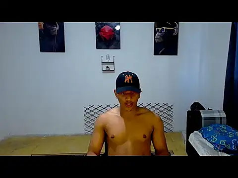 Snapshot of Ian_Arcia chatting on May 19, 2026, 9:32 pm Ian Arcia online show from May 19, 2026, 9:32 pm