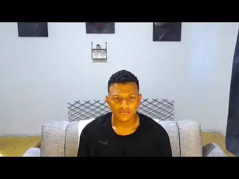 Snapshot of Ian_Arcia chatting on June 10, 2026, 10:30 pm Ian Arcia online show from June 10, 2026, 10:30 pm