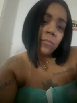 Snapshot of GianLavinnye chatting on May 13, 2026, 11:11 pm GianLavinnye online show from May 13, 2026, 11:11 pm
