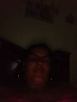 Snapshot of Bella_Morena27 chatting on June 14, 2026, 3:08 am Bella Morena27 online show from June 14, 2026, 3:08 am