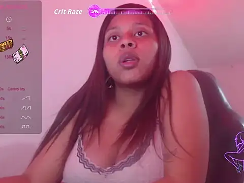 Bella lunna25 online show from May 6, 2026, 12:41 am