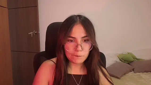 abbyyandmaxx online show from June 26, 2026, 4:33 pm