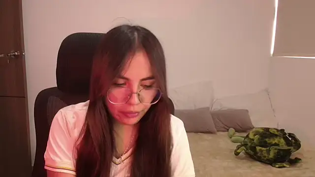 abbyyandmaxx online show from July 3, 2026, 4:02 pm