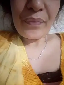 Snapshot of WonderfulWomen00 chatting on May 3, 2026, 9:54 pm WonderfulWomen00 online show from May 3, 2026, 9:54 pm