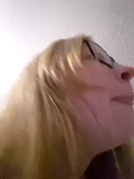Freaky-Doll online show from May 22, 2026, 6:13 pm