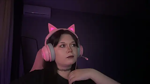 BPDkitty online show from April 29, 2026, 7:09 pm