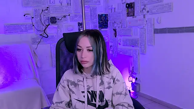 EdnaWilson online show from April 30, 2026, 8:31 am