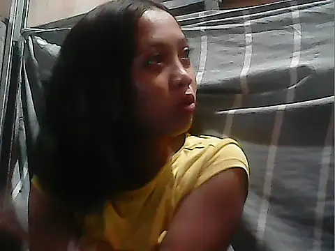 Yours AsianPinayGirl18 online show from June 30, 2026, 11:06 pm