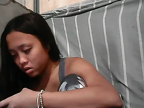 Yours AsianPinayGirl18 online show from July 13, 2026, 1:14 pm