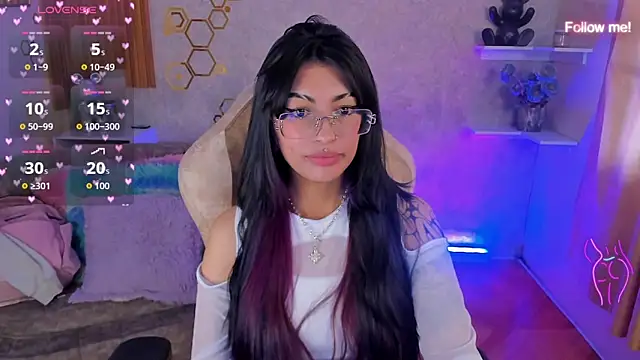 Snapshot of mia_smoke_ chatting on June 12, 2026, 4:50 pm mia smoke online show from June 12, 2026, 4:50 pm