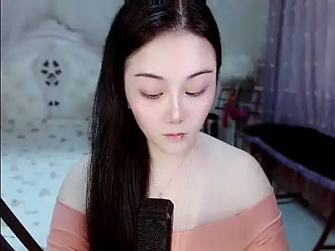 Snapshot of Amy-cnbaby chatting on July 1, 2026, 1:40 am Amy-cnbaby online show from July 1, 2026, 1:40 am