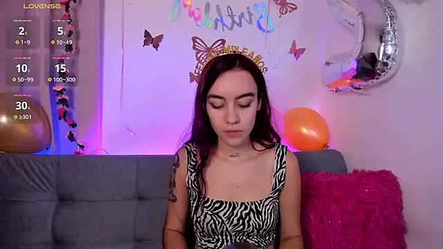 tessafoxie online show from June 17, 2026, 12:29 pm