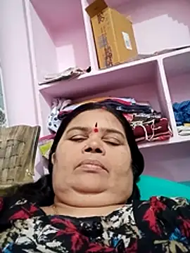 Snapshot of dheepika11 chatting on June 4, 2026, 5:46 am dheepika11 online show from June 4, 2026, 5:46 am