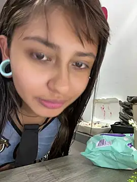 Snapshot of Noa_lau chatting on July 15, 2026, 3:56 am Noa lau online show from July 15, 2026, 3:56 am