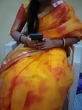 Snapshot of Seema_yadav01 chatting on May 9, 2026, 7:35 am Seema yadav01 online show from May 9, 2026, 7:35 am