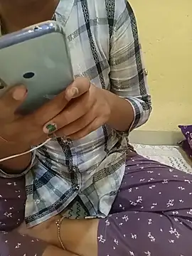Snapshot of Seema_yadav01 chatting on May 28, 2026, 5:27 am Seema yadav01 online show from May 28, 2026, 5:27 am