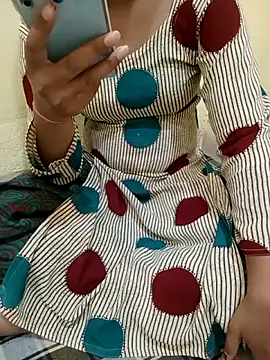 Snapshot of Seema_yadav01 chatting on June 7, 2026, 6:06 am Seema yadav01 online show from June 7, 2026, 6:06 am