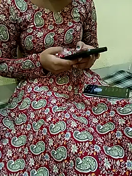 Snapshot of Seema_yadav01 chatting on July 28, 2026, 5:25 am Seema yadav01 online show from July 28, 2026, 5:25 am