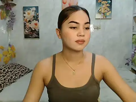 Snapshot of ur_asiankat chatting on June 8, 2026, 7:53 am ur asiankat online show from June 8, 2026, 7:53 am