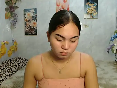 Snapshot of ur_asiankat chatting on June 12, 2026, 5:12 pm ur asiankat online show from June 12, 2026, 5:12 pm