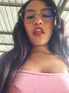 Snapshot of Hot_Sophy_ chatting on May 12, 2026, 5:32 pm Hot Sophy online show from May 12, 2026, 5:32 pm