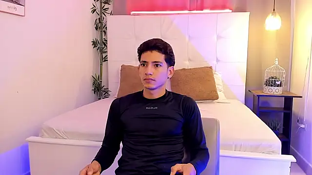 Alejo-and-Thiago online show from June 18, 2026, 12:09 pm