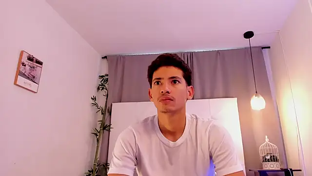 Alejo-and-Thiago online show from July 2, 2026, 12:22 pm