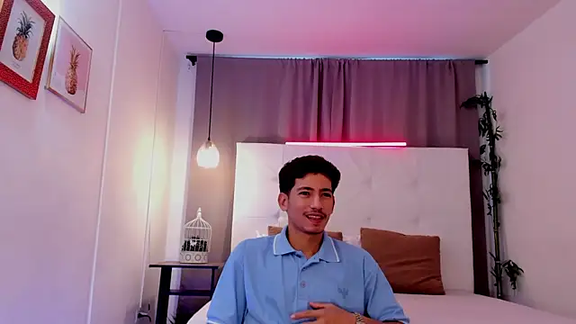 Alejo-and-Thiago online show from July 25, 2026, 12:14 pm