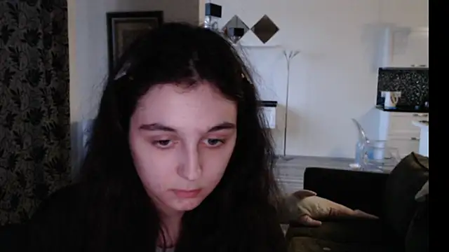 cute lilia online show from May 10, 2026, 5:07 pm