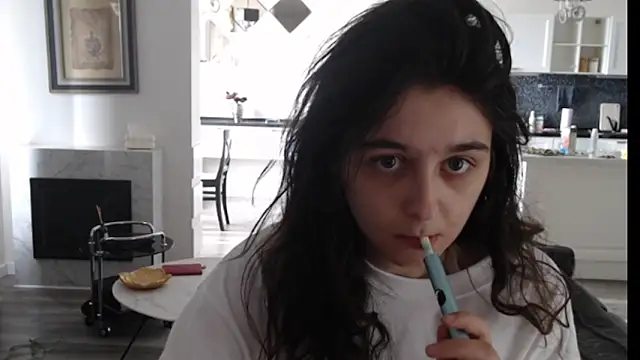 cute lilia online show from May 12, 2026, 8:44 am
