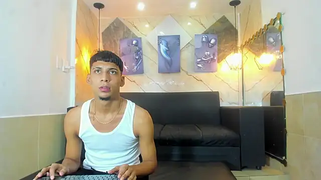 Snapshot of Yeff_26 chatting on July 29, 2026, 12:36 pm Yeff 26 online show from July 29, 2026, 12:36 pm