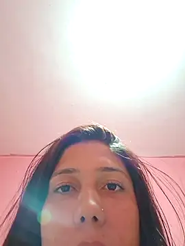 Snapshot of nessaflors2 chatting on July 23, 2026, 4:38 pm nessaflors2 online show from July 23, 2026, 4:38 pm