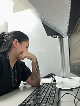 marianm29-1 online show from June 3, 2026, 1:46 pm