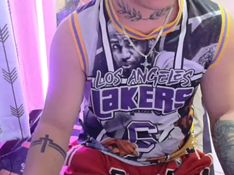 Snapshot of Ashtonfuckingboi chatting on July 16, 2026, 8:37 pm Ashtonfuckingboi online show from July 16, 2026, 8:37 pm