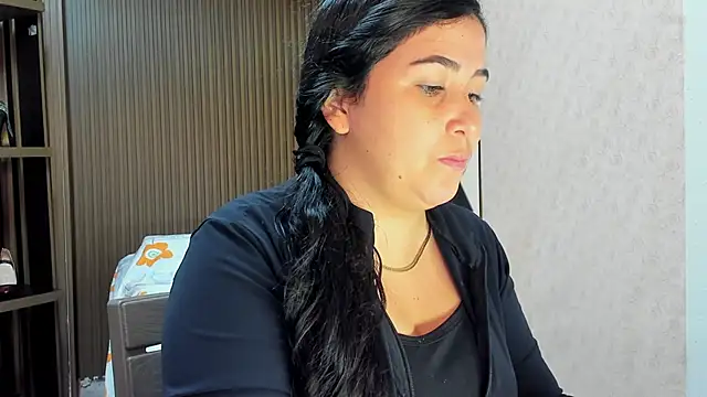Snapshot of BBWLuxuryMuse chatting on May 14, 2026, 11:17 am BBWLuxuryMuse online show from May 14, 2026, 11:17 am