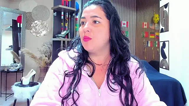 Snapshot of BBWLuxuryMuse chatting on June 29, 2026, 11:54 am BBWLuxuryMuse online show from June 29, 2026, 11:54 am