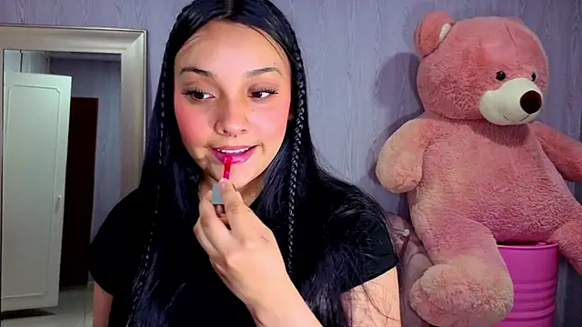 Snapshot of lia_harper_t chatting on July 2, 2026, 3:17 am lia harper t online show from July 2, 2026, 3:17 am