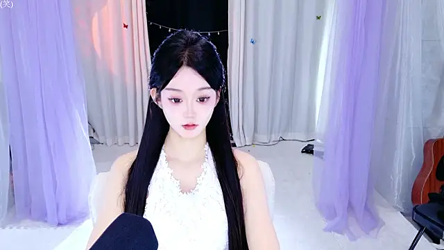 Snapshot of Wa-Nini chatting on May 28, 2026, 2:42 am Wa-Nini online show from May 28, 2026, 2:42 am