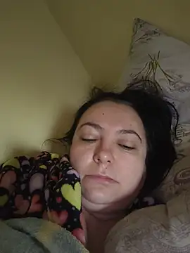 EmmaEmmy40 online show from July 10, 2026, 4:06 am