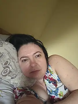 EmmaEmmy40 online show from July 16, 2026, 3:56 am