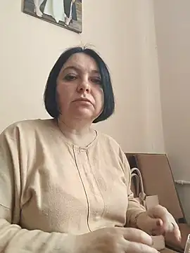 EmmaEmmy40 online show from July 24, 2026, 8:01 am