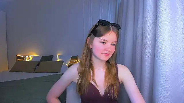 Snapshot of LookEva chatting on June 9, 2026, 11:11 am LookEva online show from June 9, 2026, 11:11 am