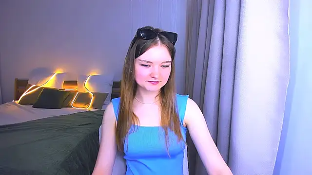 Snapshot of LookEva chatting on June 18, 2026, 4:13 am LookEva online show from June 18, 2026, 4:13 am