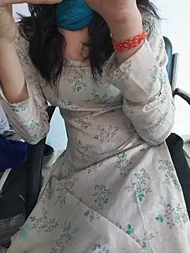 zoya baby  online show from June 13, 2026, 8:12 am