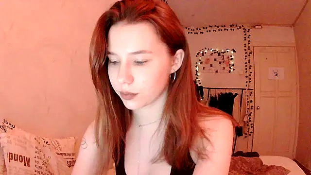 Snapshot of PollyStix chatting on May 23, 2026, 3:27 pm PollyStix online show from May 23, 2026, 3:27 pm