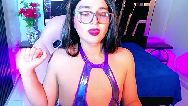 Gaby Gil  online show from June 2, 2026, 2:30 pm